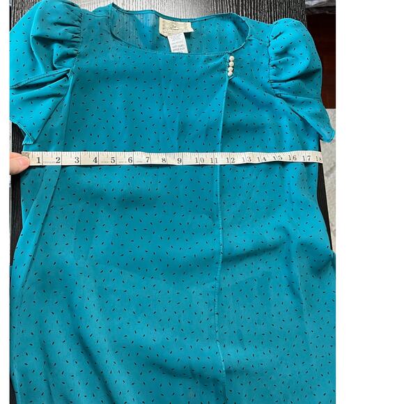 Adorable Twee 70's Semi-Sheer Belted Midi Dress - Picture 6 of 7